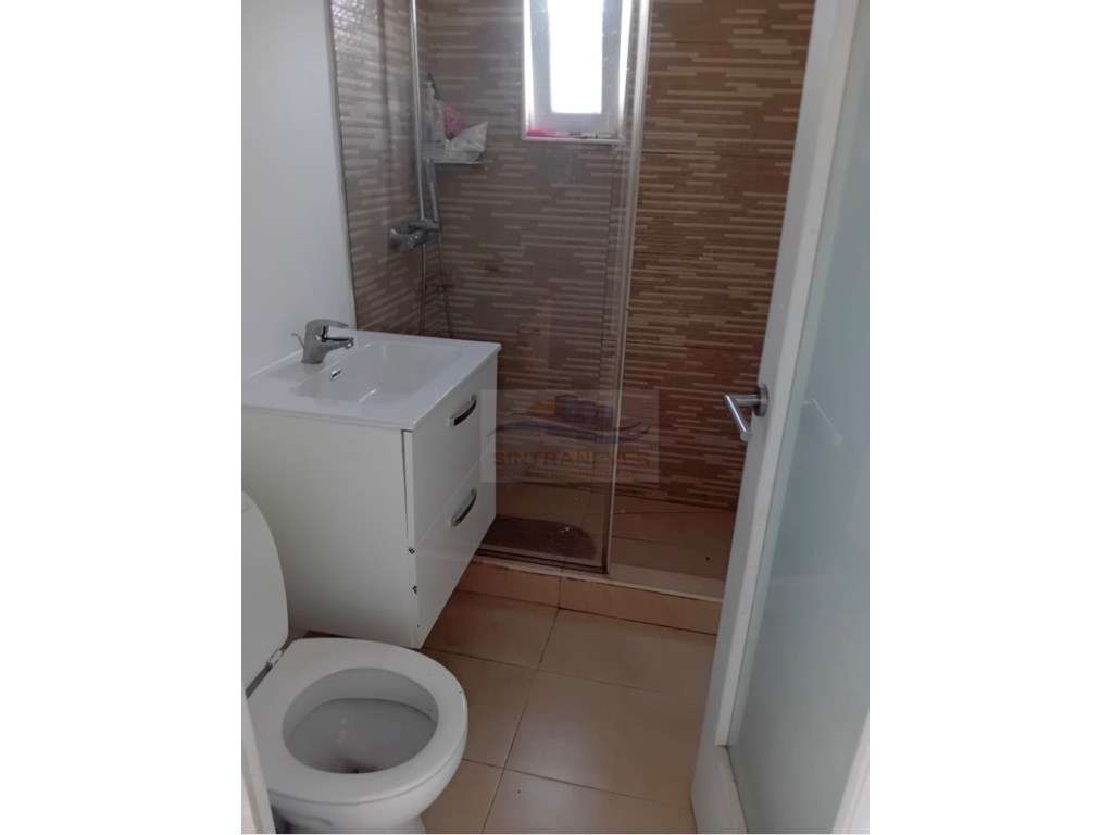 Oportunidade de Investimento | 5 Apartamentos à Venda | Olival de B... - Grande imagem: 2/12