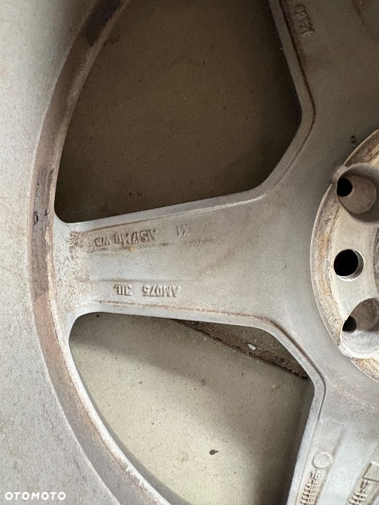 Felgi Mercedes-Benz W177 A2054019600, W205 A2054011200 , 8,5Jx18 ET49 - 23
