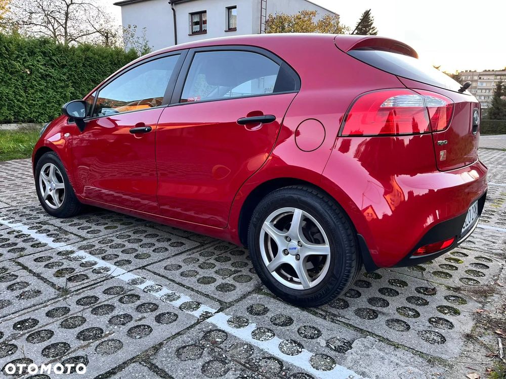 Kia Rio 1.4 M - 4