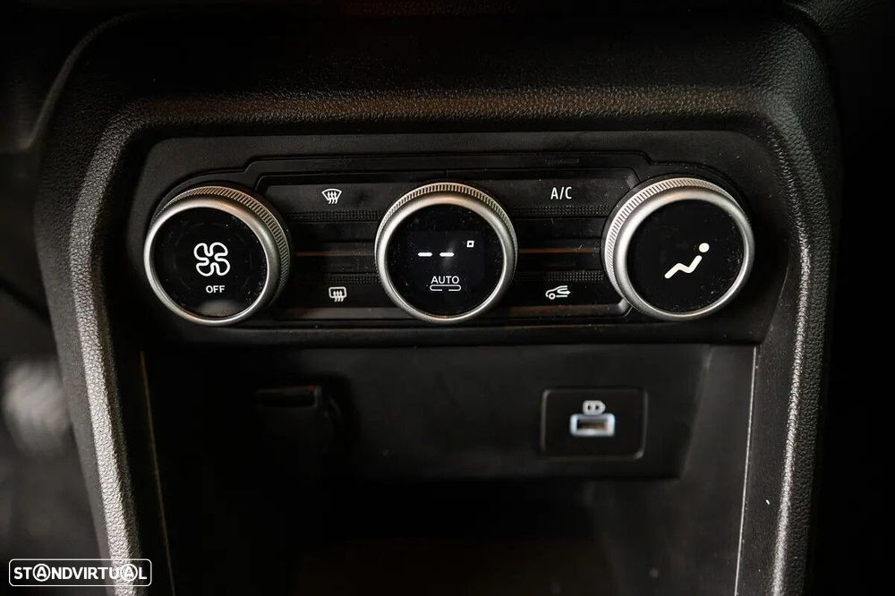 Dacia Jogger 1.0 TCe Extreme 7L - 35