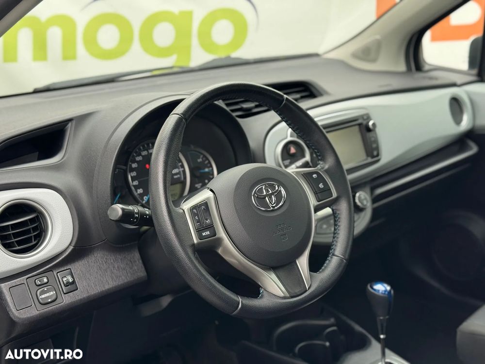 Toyota Yaris - 35