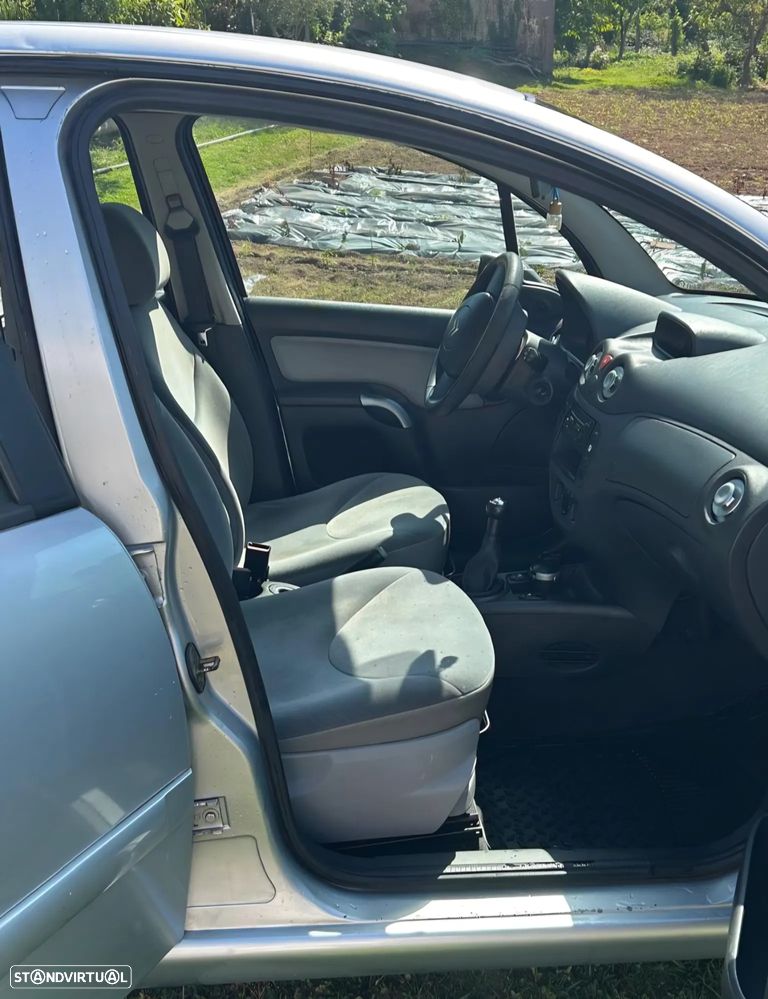 Citroën C3 1.4 HDi SX + - 48