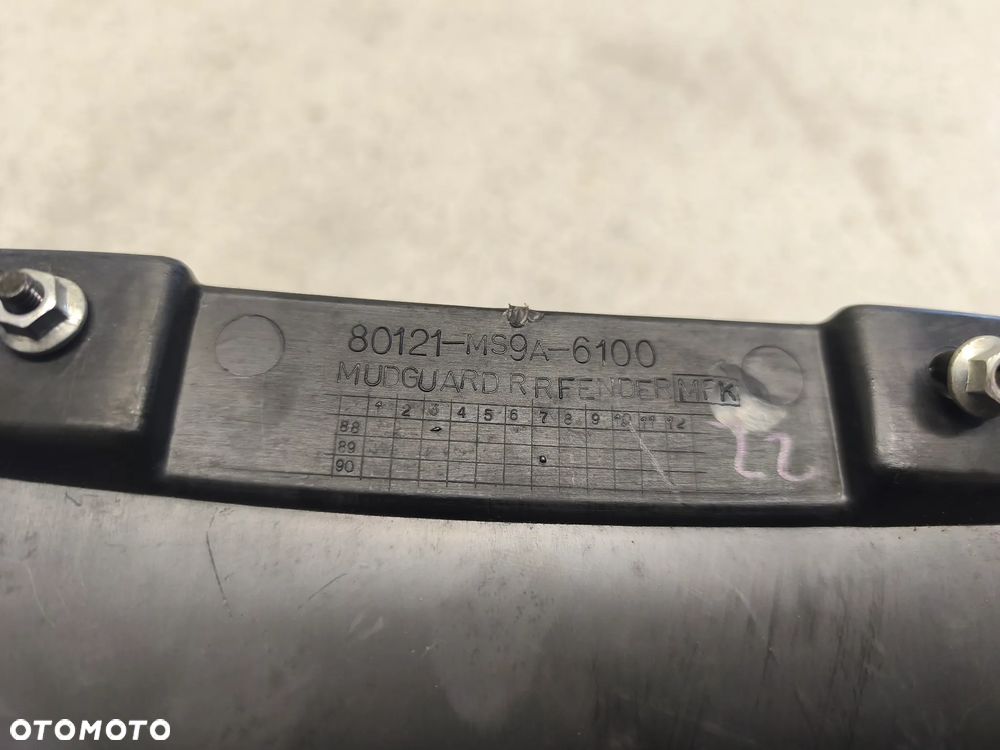 Przedłużenie błotnika, chlapacz, mocowanie tablicy rejestracyjnej Honda CB 750 CB750 - 7