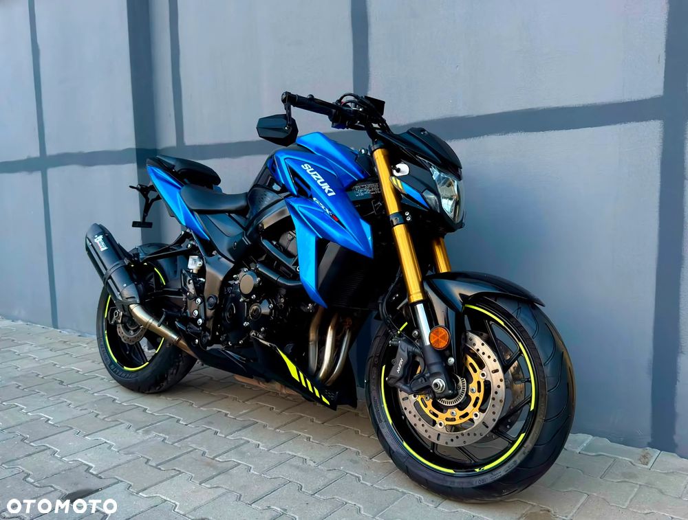 Suzuki GSX - 1