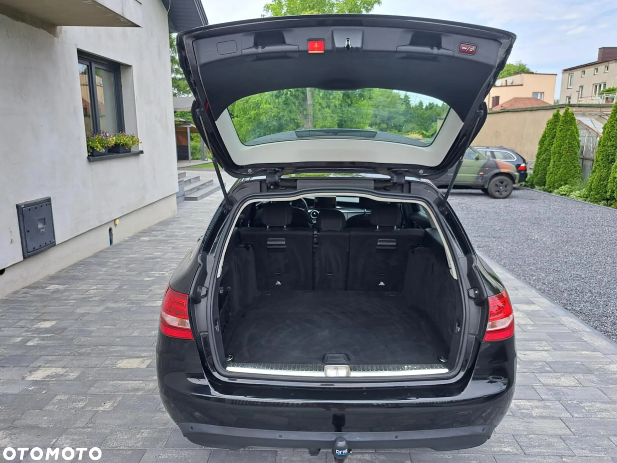 Mercedes-Benz Klasa C 180 (BlueTEC) d T - 12