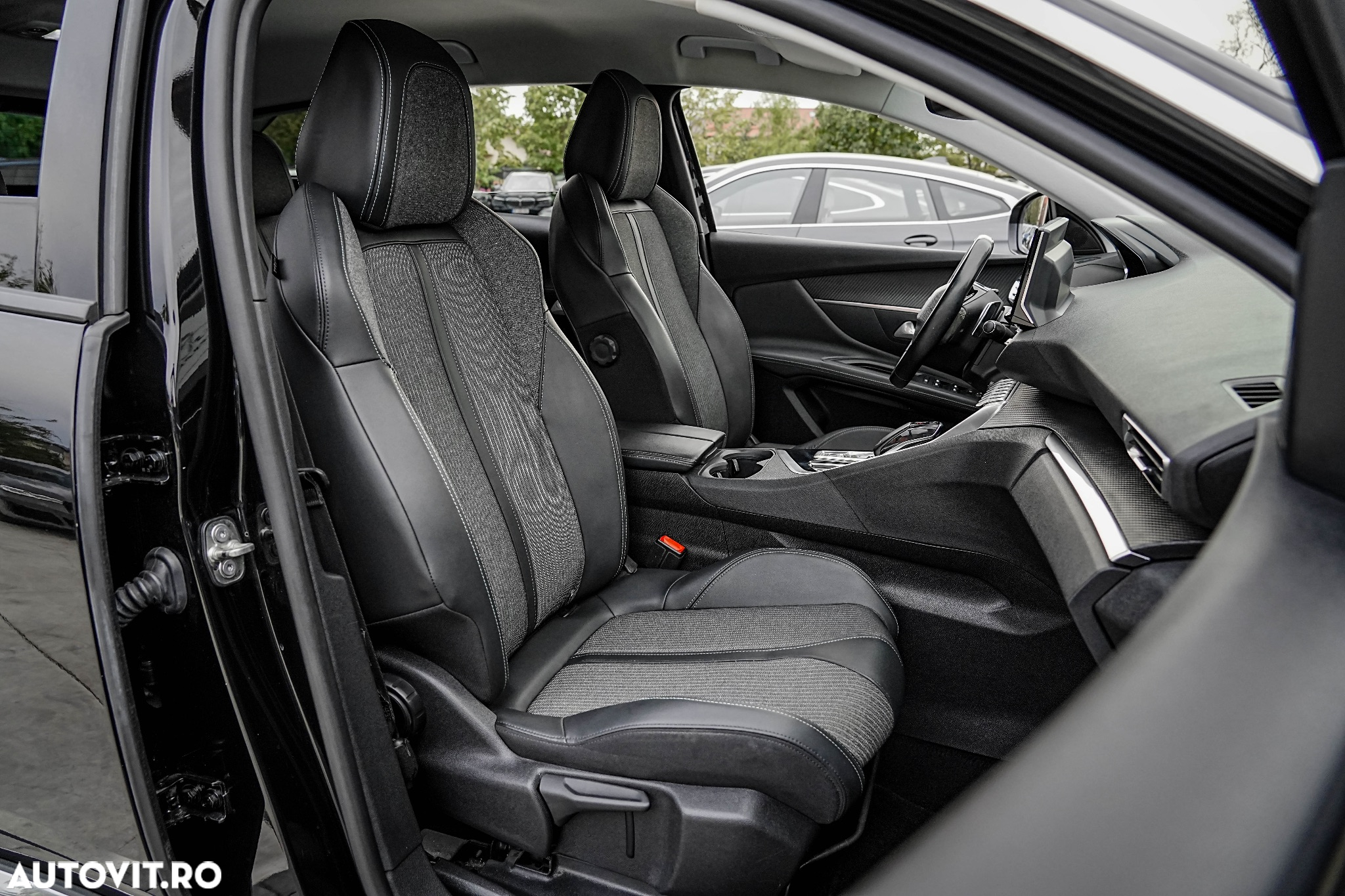 Peugeot 3008 1.5 BlueHDI 130 EAT8 Allure Pack - 17