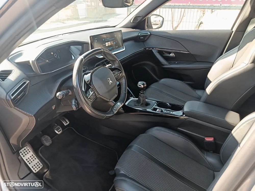 Peugeot 2008 PureTech 130 GT Pack - 5