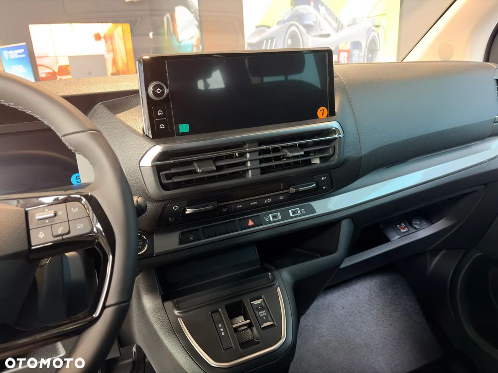 Peugeot Traveller 2.2 BlueHDi Long Business EAT8 - 16