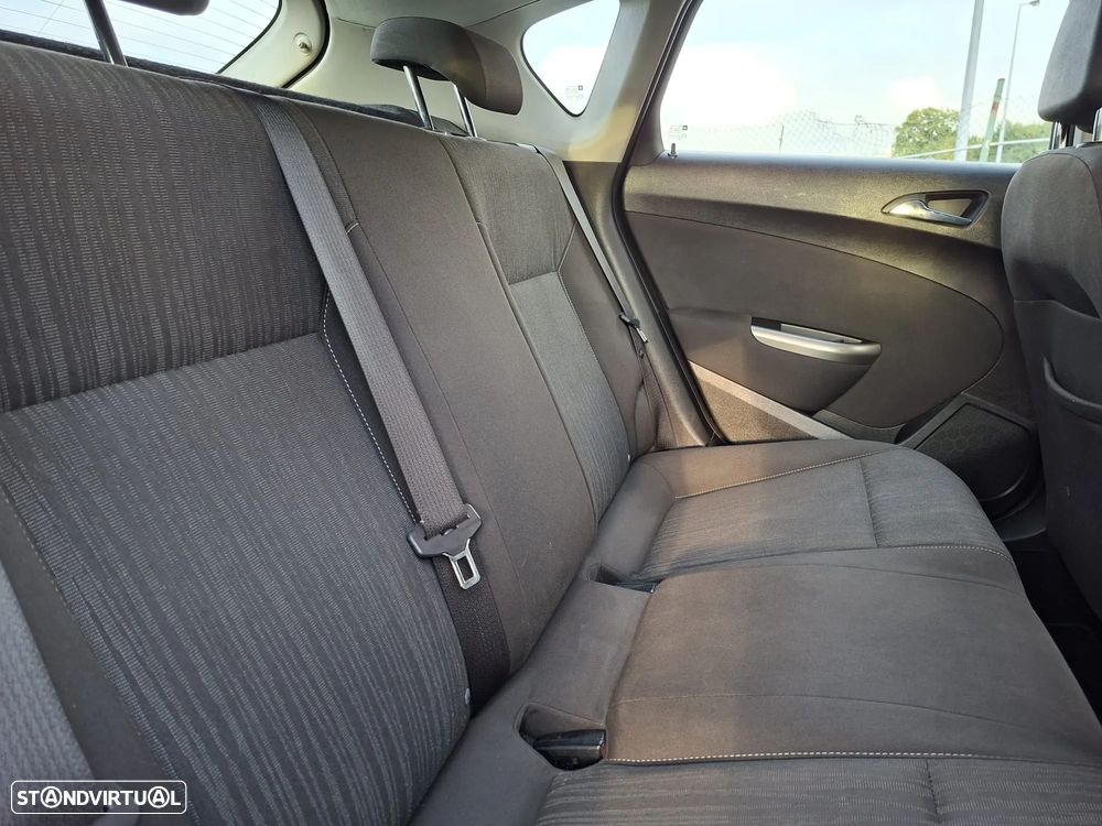 Opel Astra 1.4 Enjoy - 56