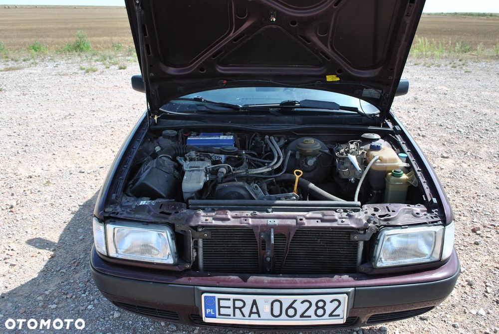 Audi 80 2.0 E - 32
