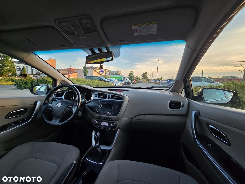 Kia Ceed - 12