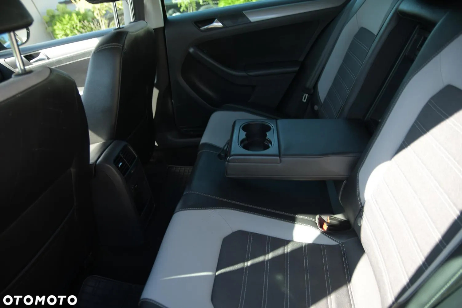 Volkswagen Jetta - 23