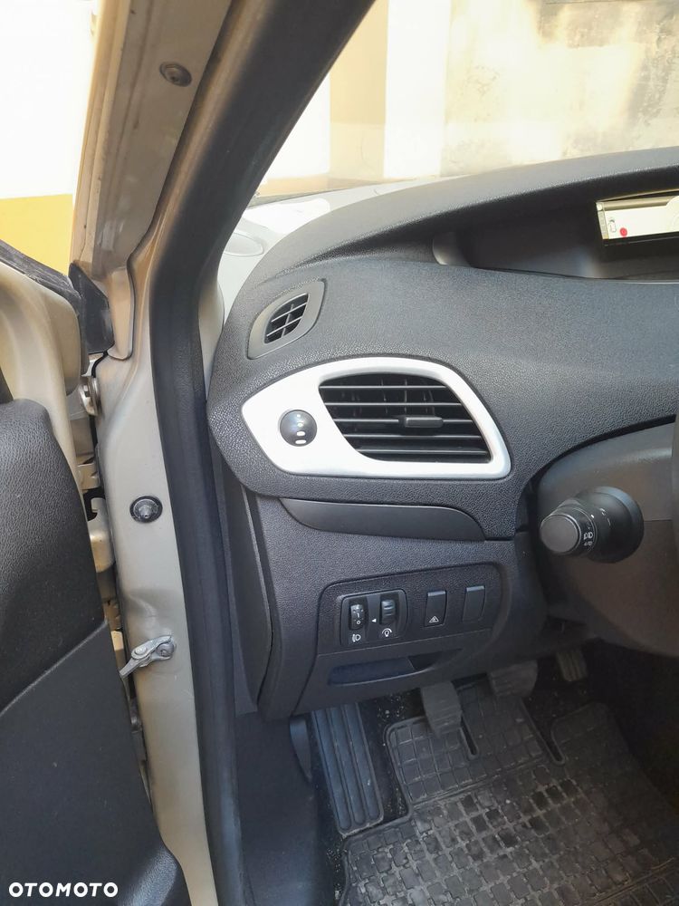 Renault Scenic TCe 130 Dynamique - 20