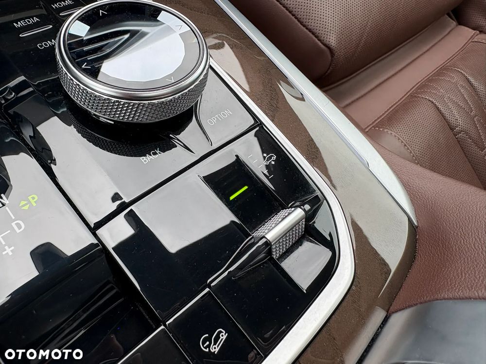 BMW X7 M50i sport - 19