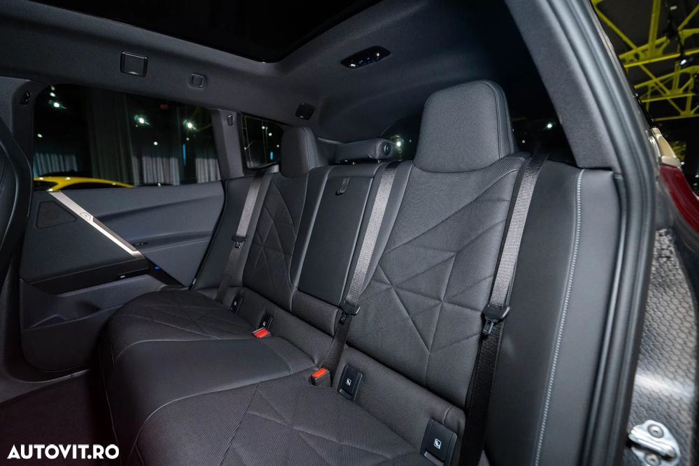 BMW iX xDrive40 - 10