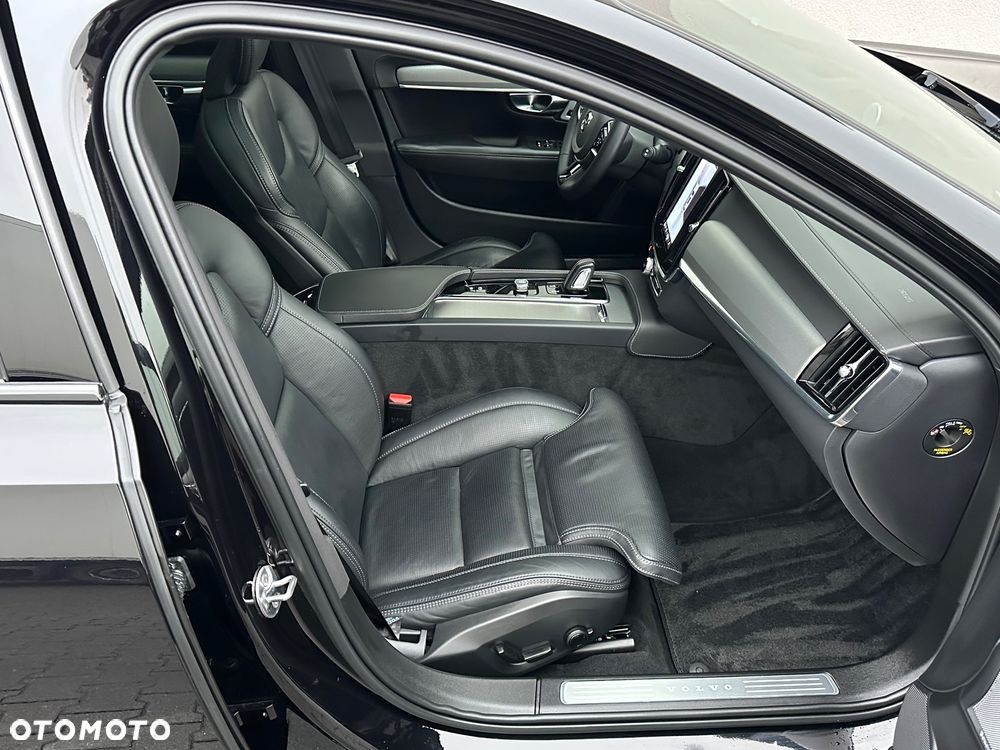 Volvo V90 B5 D AWD Geartronic RDesign - 24