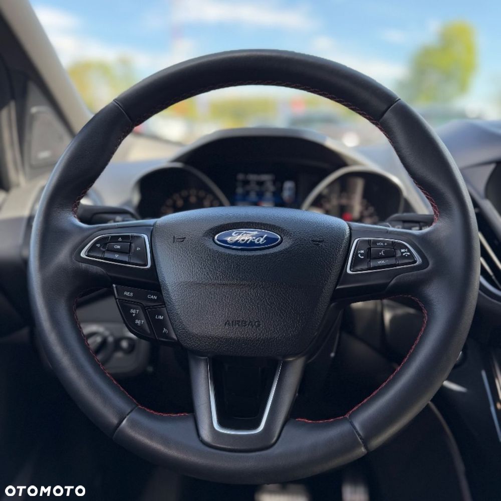 Ford Kuga - 22