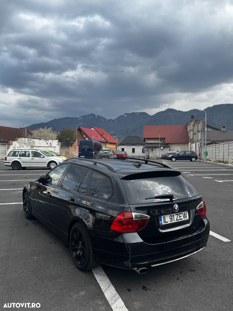 BMW Seria 3 320d - 4