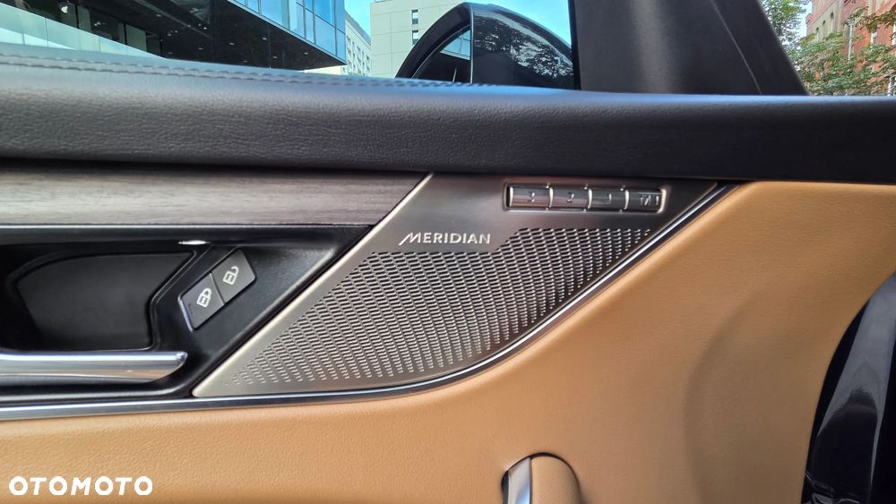 Jaguar F-Pace P250 AWD - 30