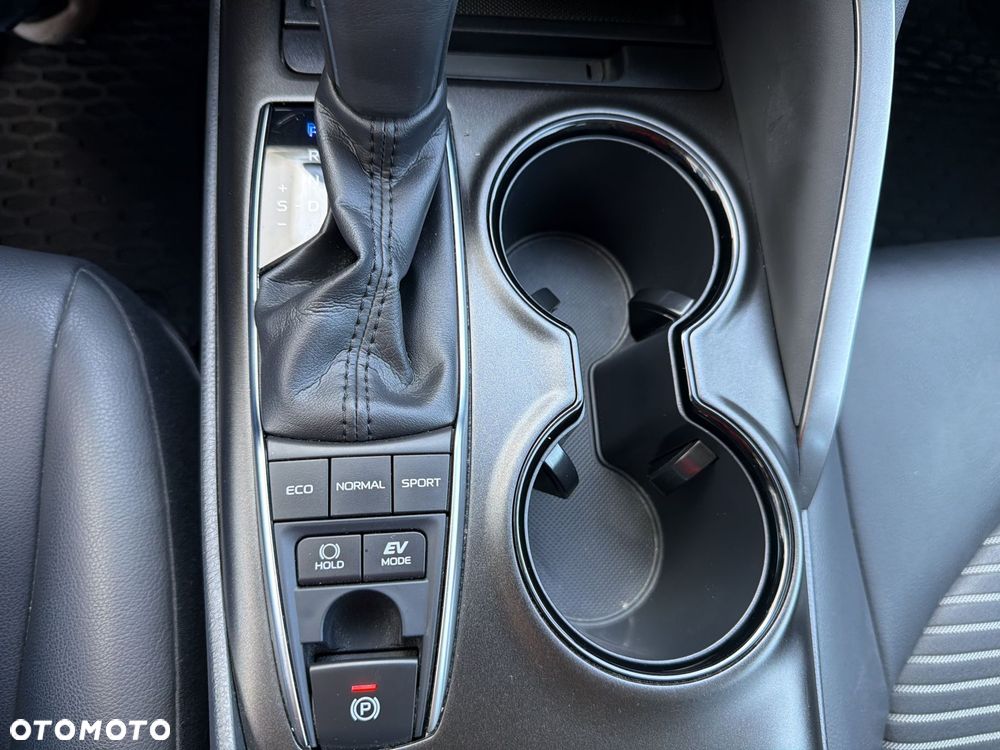 Toyota Camry 2.5 Hybrid Prestige CVT - 18
