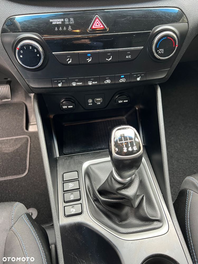 Hyundai Tucson blue 1.6 GDi 2WD Navi - 14