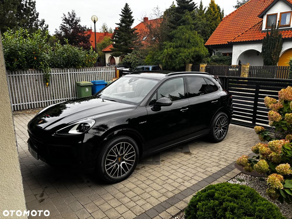 Porsche Cayenne - 1