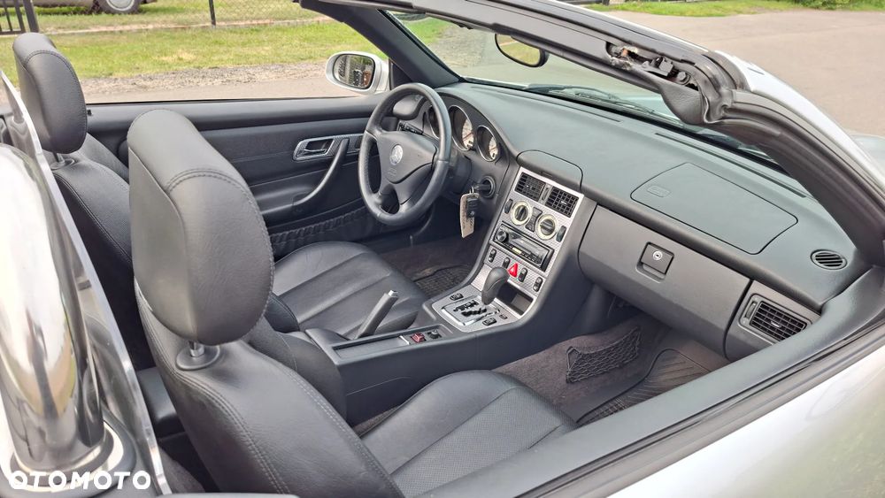 Mercedes-Benz SLK - 32