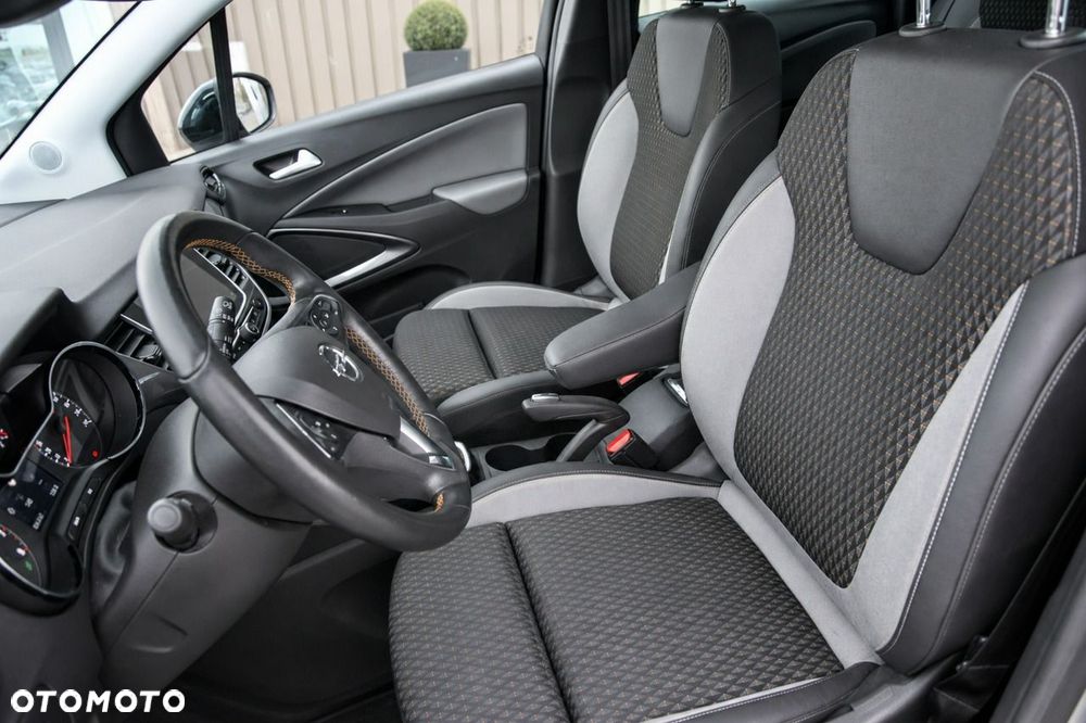 Opel Crossland X - 16