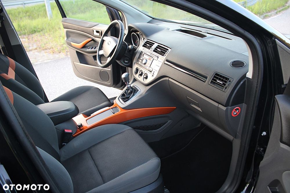 Ford Kuga 2.0 TDCi 4x4 Titanium - 17