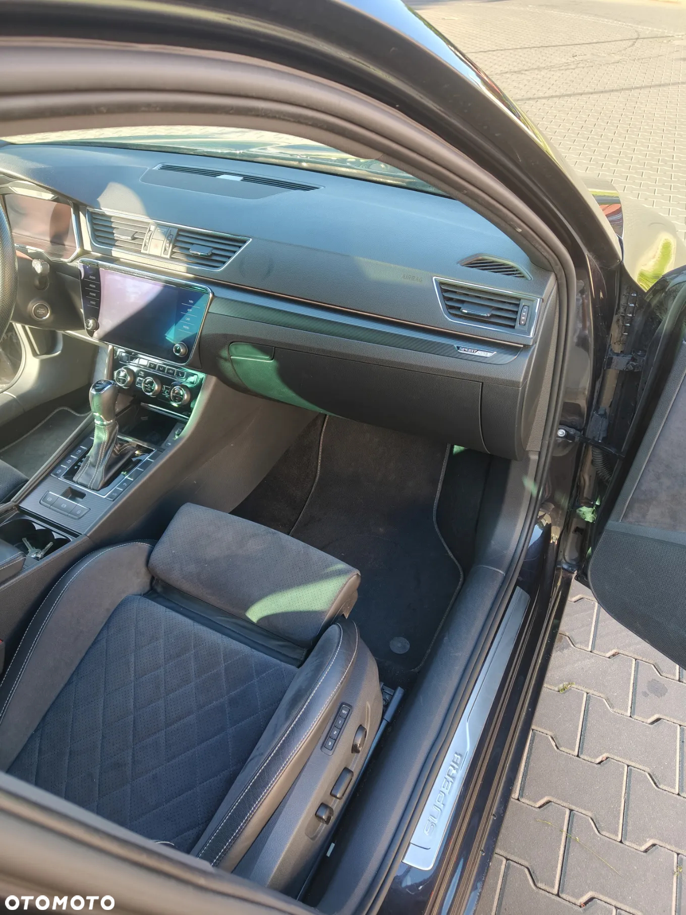 Skoda Superb 2.0 TDI SCR Sportline DSG - 16