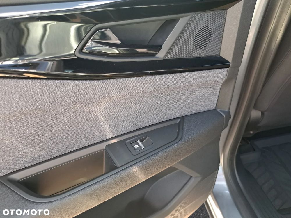Renault Austral 1.3 TCe mHEV Equilibre - 28