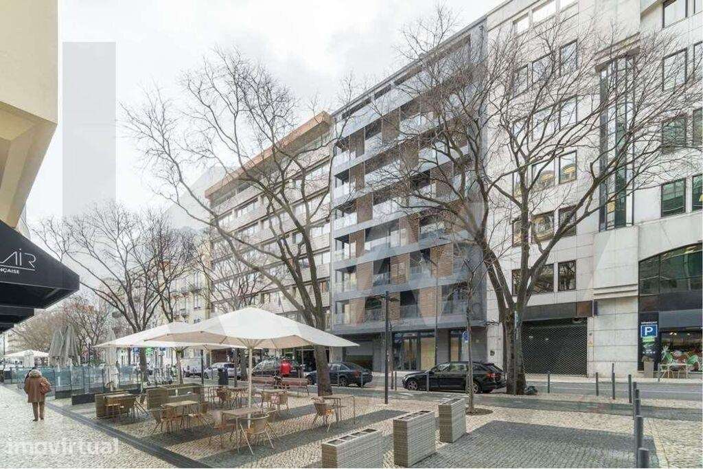 Apartamento T2  c/ terraço de 96 m2, varanda e 1 lugar de garagem na A - Grande imagem: 4/16