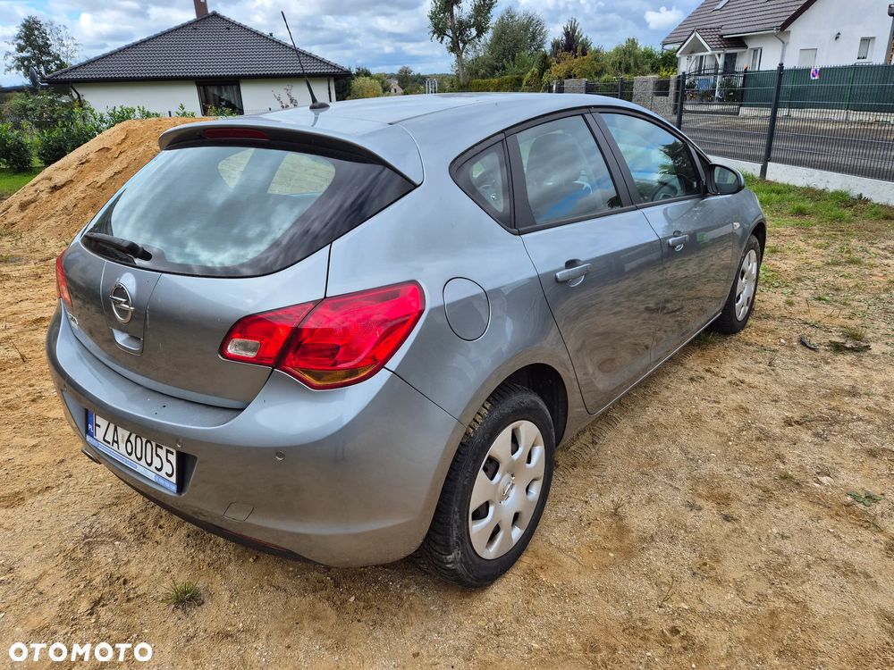 Opel Astra - 5