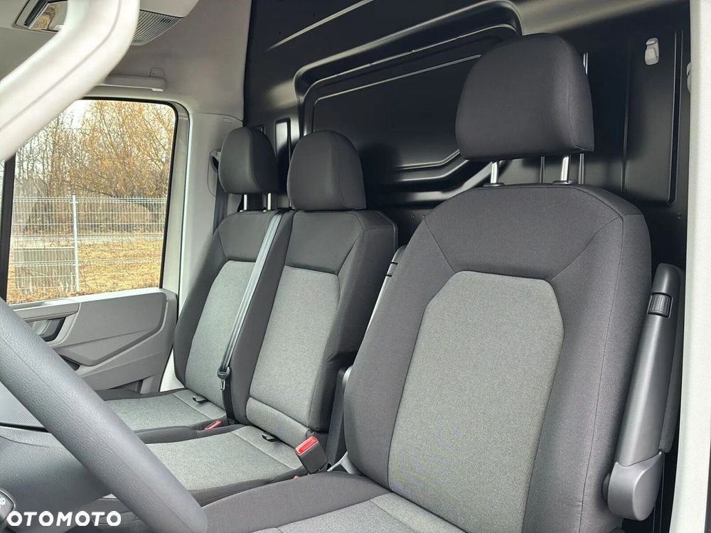 Volkswagen Crafter 35 Furgon LONG/L5H3, 2.0 BiTDI 177KM, Wysoki dach, r. o. 4490mm - 16