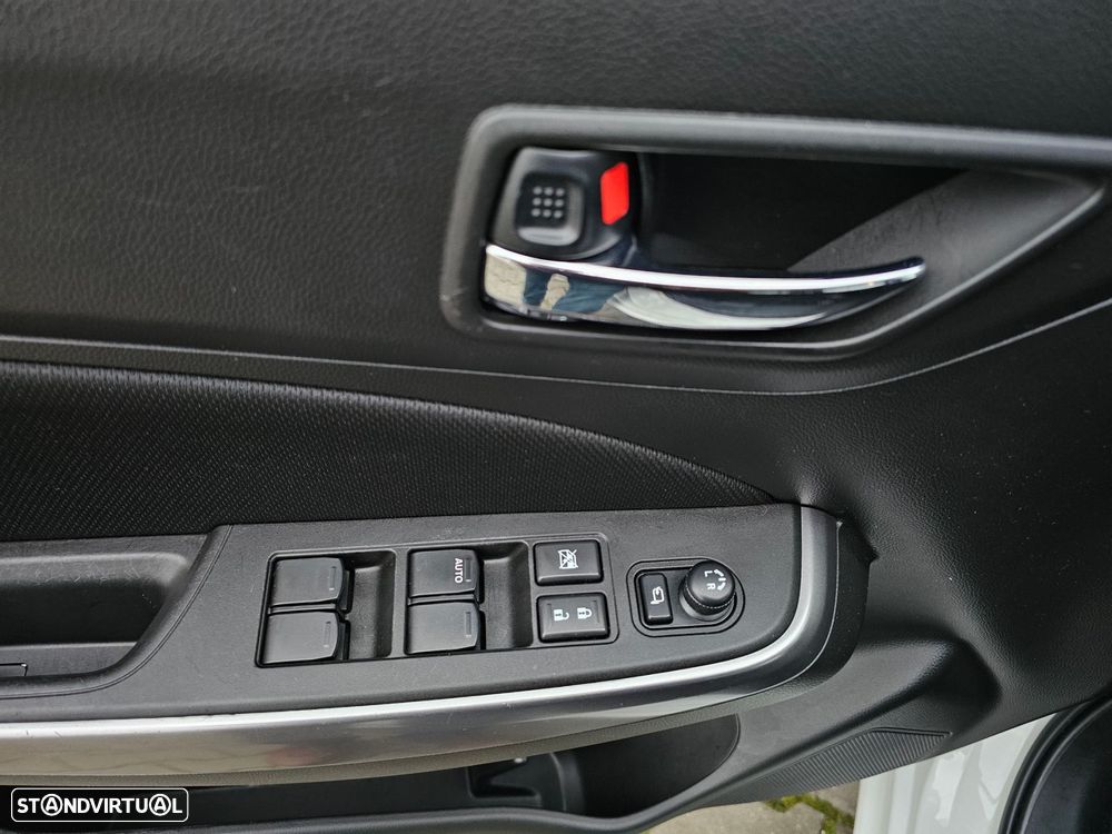 Suzuki Swift 1.2 Dualjet Hybrid CVT Comfort+ - 22