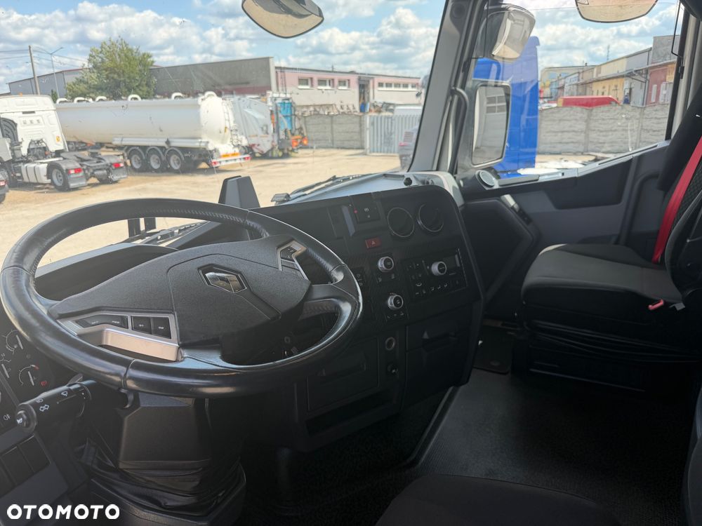 Renault T480 Highcab ADR - 13