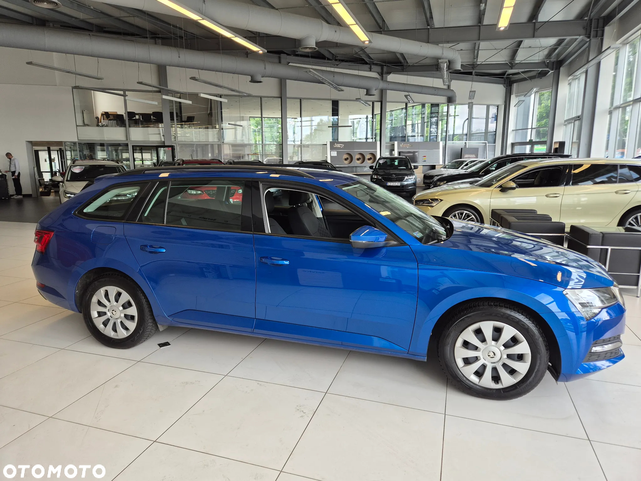 Skoda Superb 1.5 TSI Active - 4