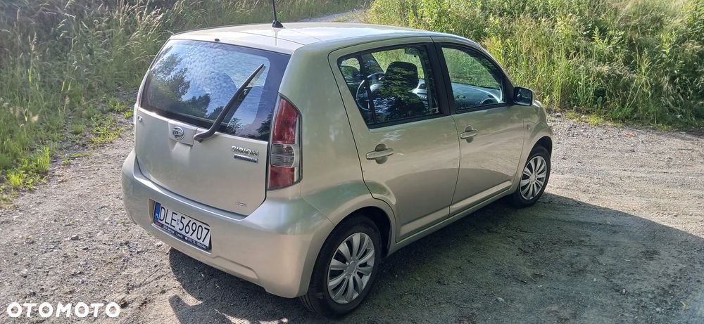 Daihatsu Sirion - 2