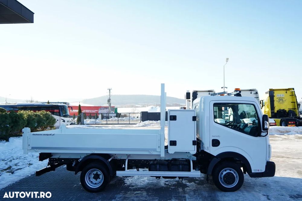 Renault MAXITY 140 / BALATĂ / DOUĂ TRANSPORTURI / MANUALĂ / 3 LOCURI / - 9