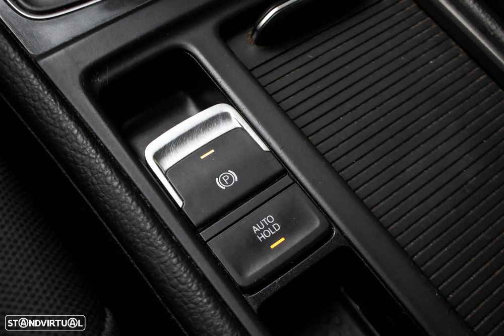 VW Golf Variant 1.6 TDi SCR Comfortline - 20