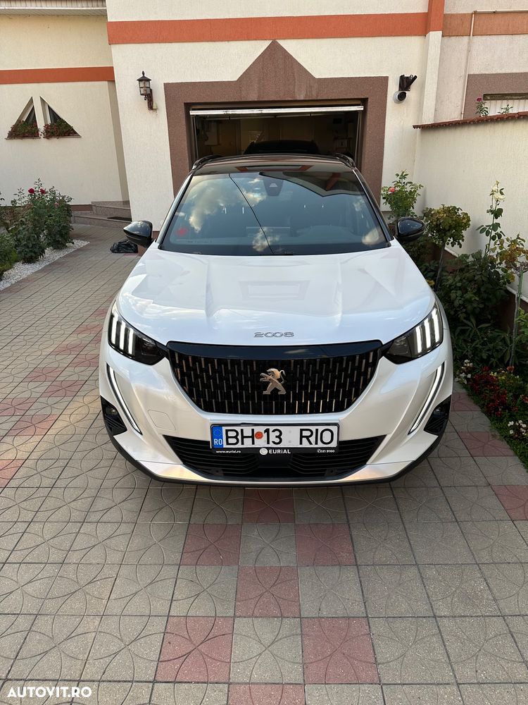 Peugeot 2008 1.2 L PureTech STT EAT8 GT Line - 2