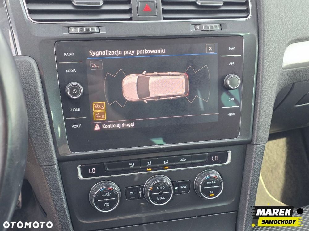 Volkswagen Golf - 11