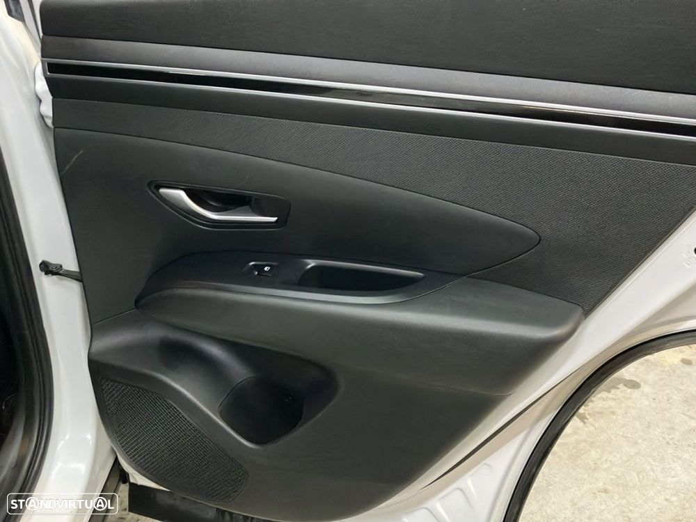 Hyundai Tucson 1.6 CRDi Business - 22