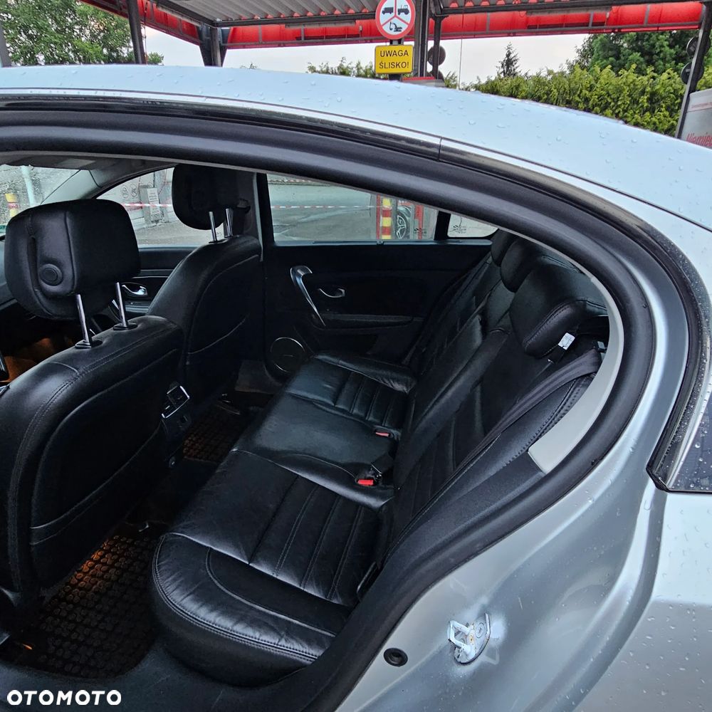 Renault Latitude - 28