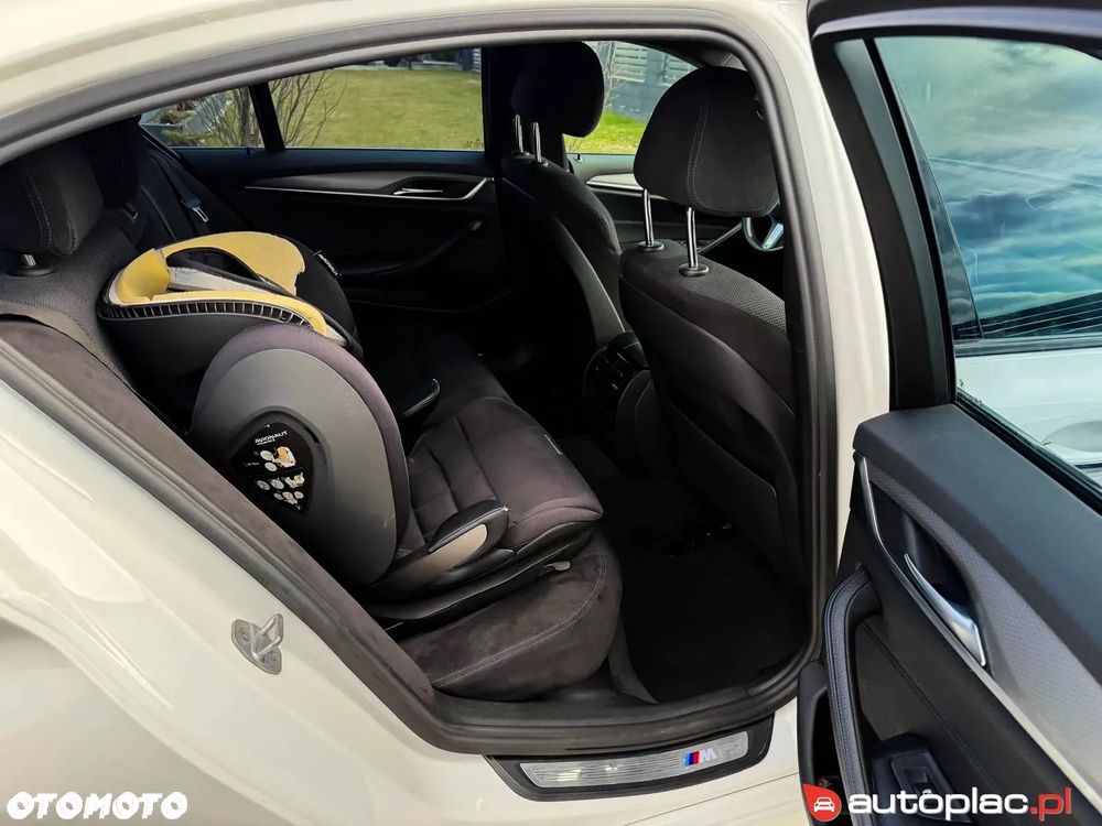 BMW Seria 5 520d M Sport sport - 25