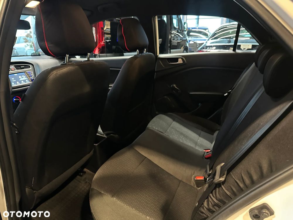 Hyundai i20 - 9