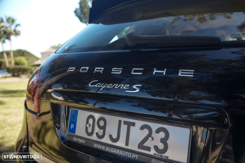 Porsche Cayenne - 11