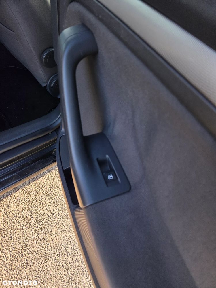 Volkswagen Golf 1.6 Trendline - 11