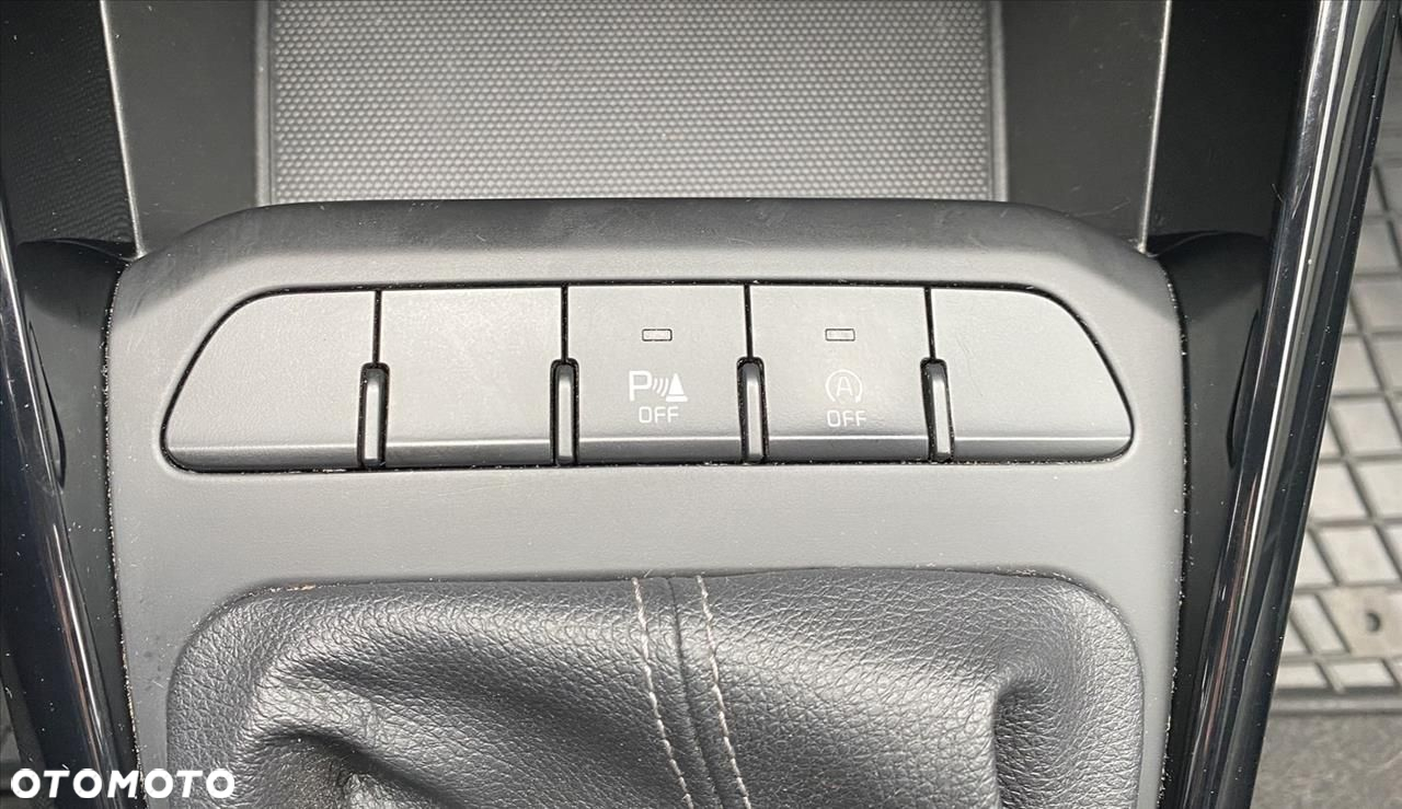 Kia Stonic 1.0 T-GDI L - 20