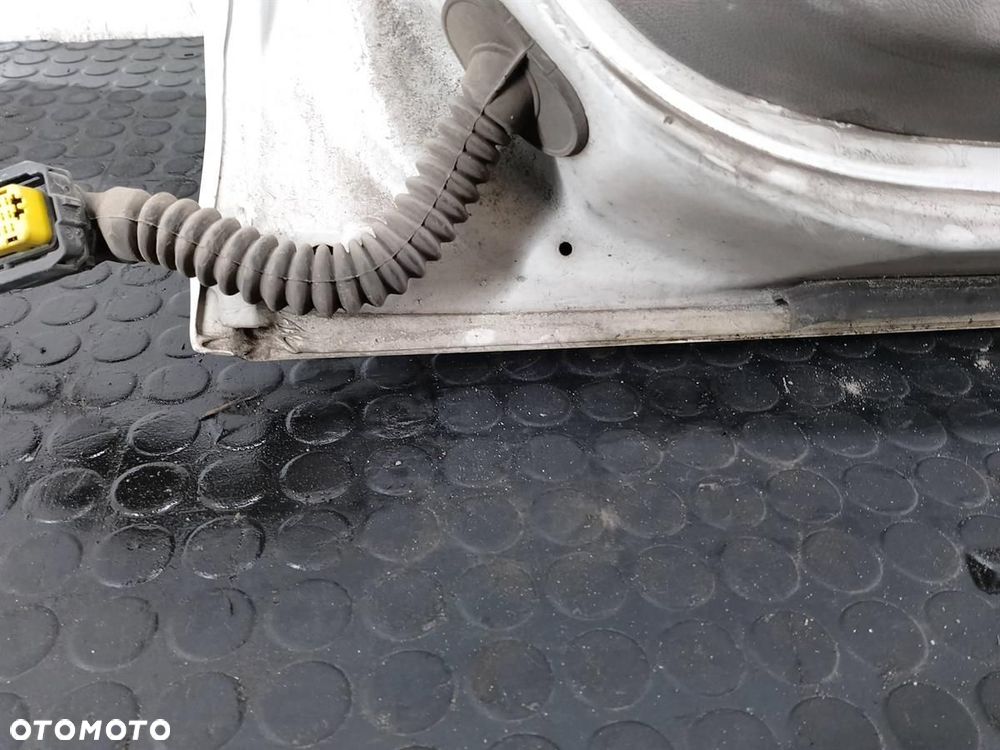 DRZWI TYŁ PRAWY  RENAULT MEGANE III OV369 HATCHBACK - 13